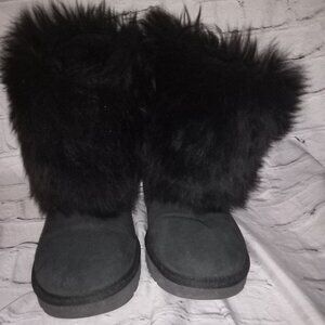 Ugg Short Sheepskin Cuff Boot Black